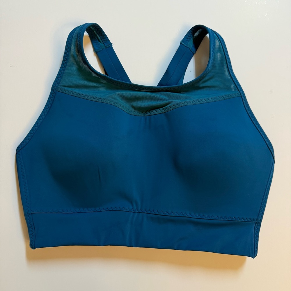 Athleta Black Gigi Sports Bra Size S High Impact Support Molded Underwire